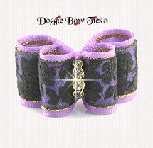 Dog Bow-Inbetween Size, Chantilly Lace, Lilac